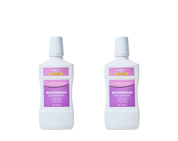 Gezonde witte mondspoeling